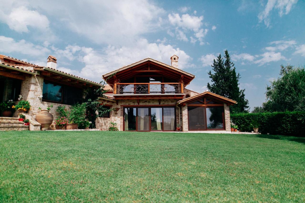 Madera By Corfuescapes *