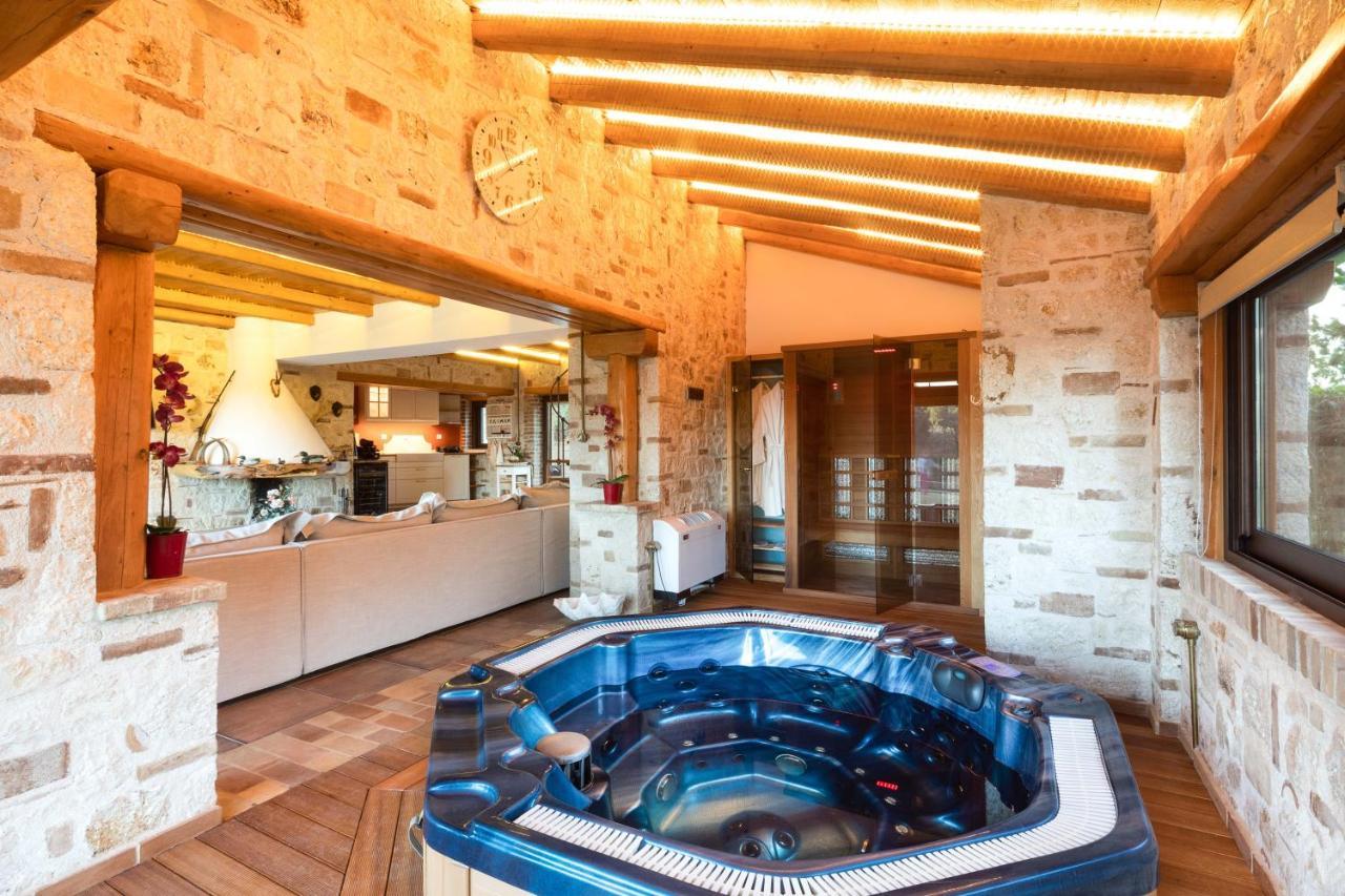 Madera By Corfuescapes *